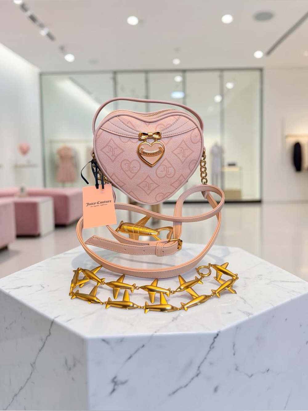 Juicy Couture Heart Crossbody Bag NWT $118 Retail + Bonus Airplane Gifts Added - Picture 15 of 15